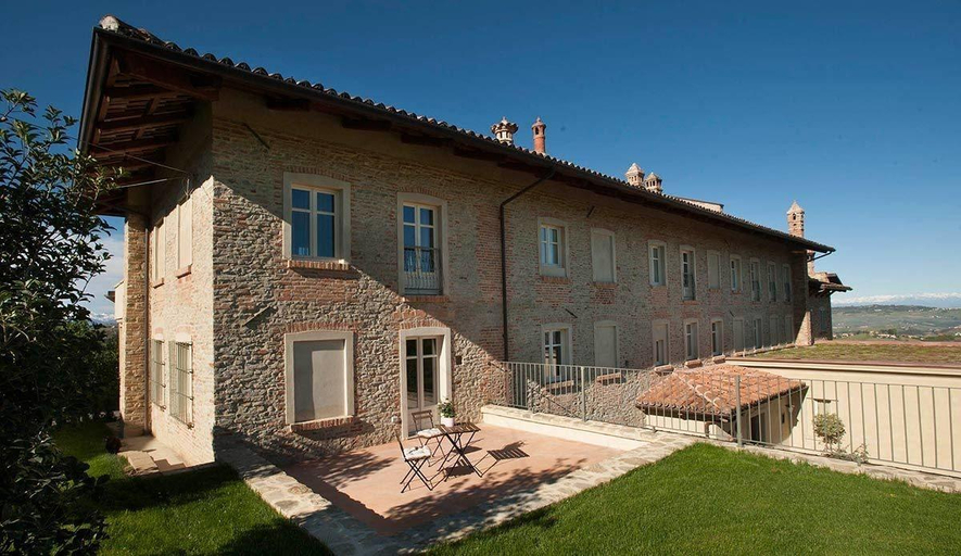 Exterior & Views 2, Tenuta Bricchi, Cuneo