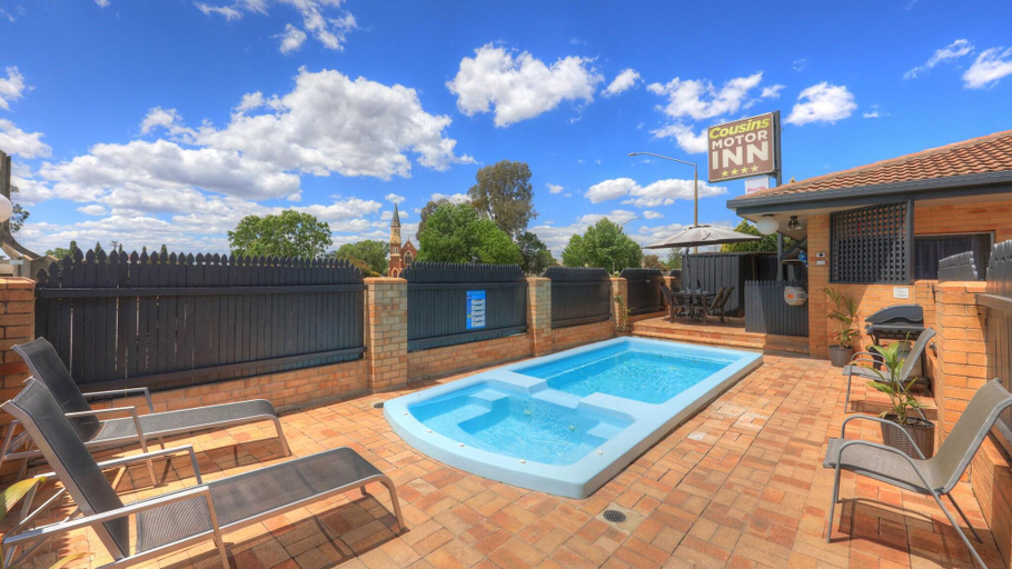 Sport & Beauty 5, Cousins Motor Inn, Inverell - Pt B