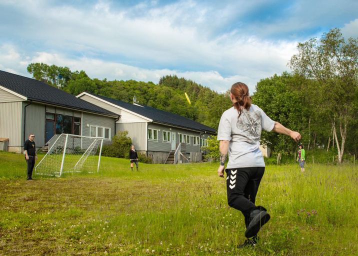 Others 3, Sognhostel, Hyllestad