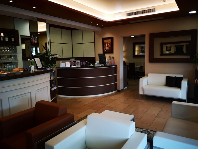 Public Area 3, Hotel Clarin 14 by Dori, Verona