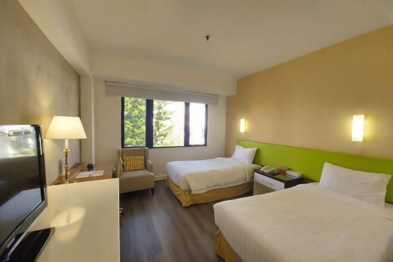 Bedroom 12