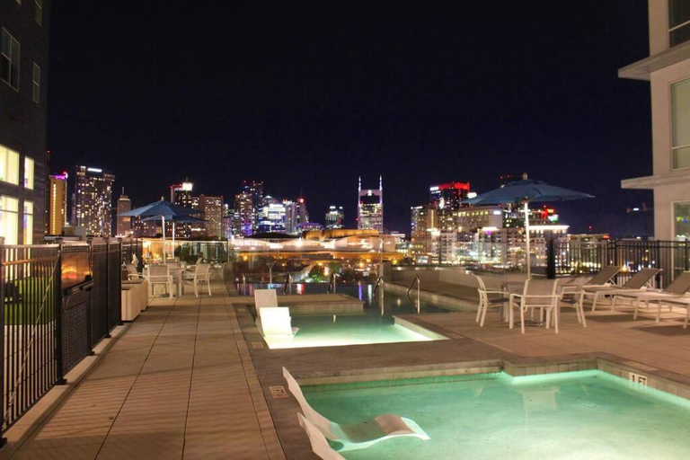 Luxury in the Gulch, Davidson