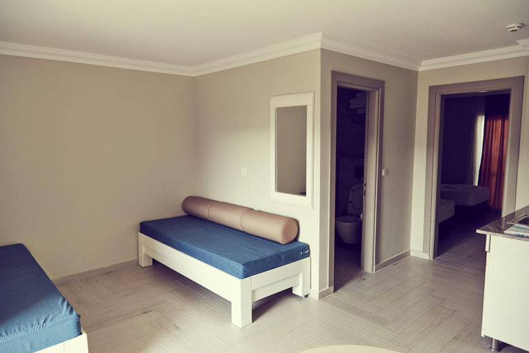 Bedroom 2, Two Seas Hotel, Marmaris
