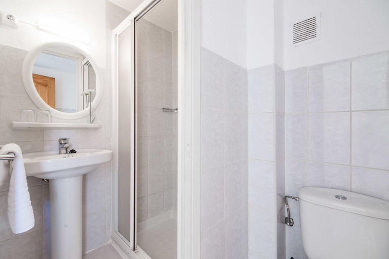 Bathroom 5, Hotel Garau, Baleares