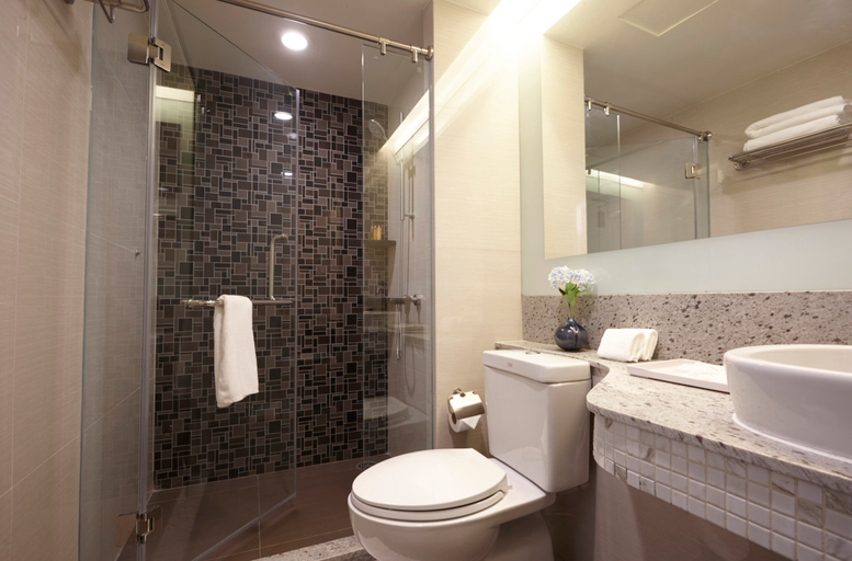Bathroom 9