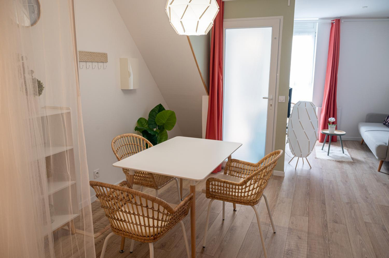 Others 3, Appartement a Vienne, Isère