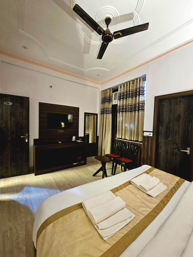 Bedroom 2, Shri Krishna Divine Dham, Mathura