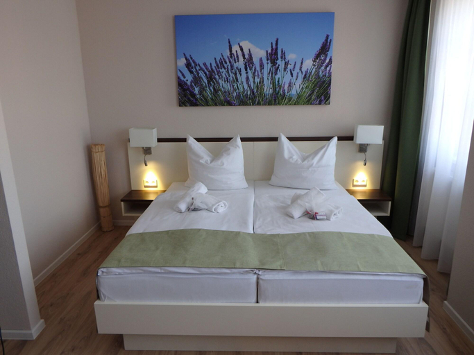 Bedroom 3, Garni Hotel Lavendelhof, Havelland