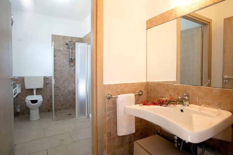 Bathroom 3, Il Borgo Del Principino, Trapani