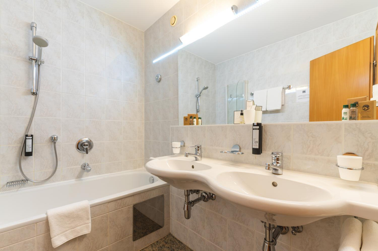 Bathroom 5, Hotel Tia Monte Nauders, Landeck