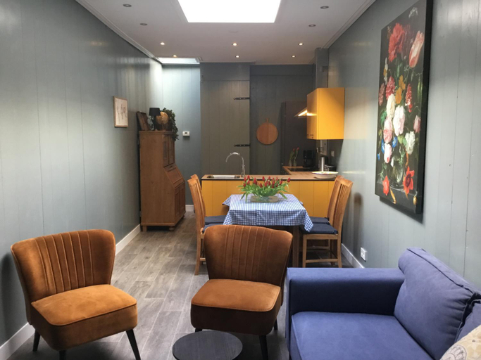 Others 5, B&B Alkmaars Toppunt XL, Alkmaar