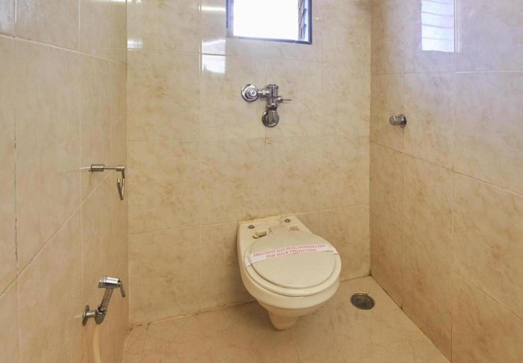 Bathroom 4, Hotel Deccan Pavilion Pune, Pune