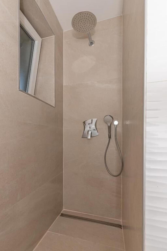 Bathroom 3, Apartman Konstantin, Crikvenica