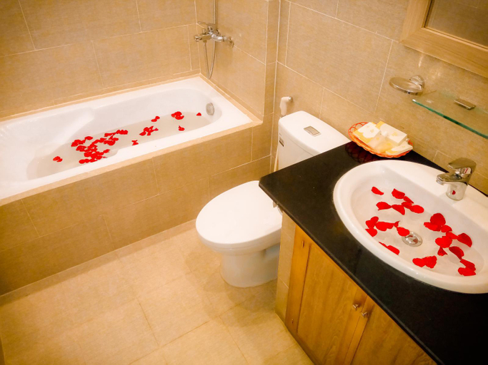 Bathroom 11