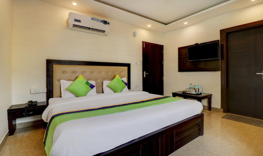 Bedroom 3, Treebo Trend Hotel NV, Garhwal