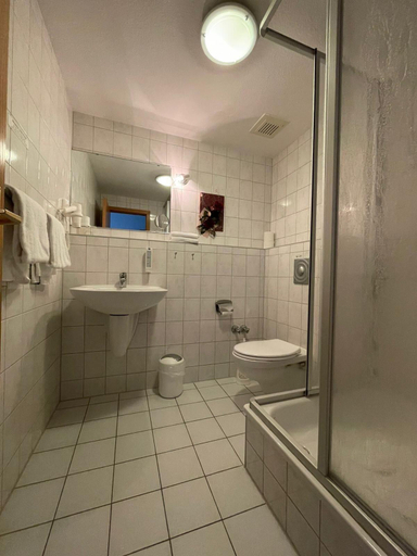 Bathroom 3, Landgasthaus Zander, Harz