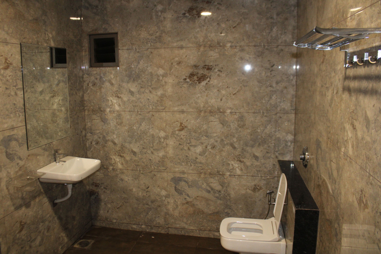Bathroom 4, HOTEL RANN FRONT, Kachchh