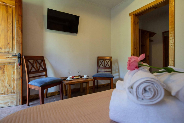 Bedroom 4, La Casa de Carlitos, Cordillera