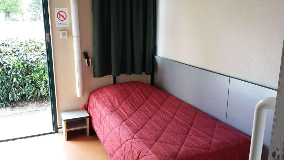 Bedroom 4, Premiere Classe Vierzon, Cher