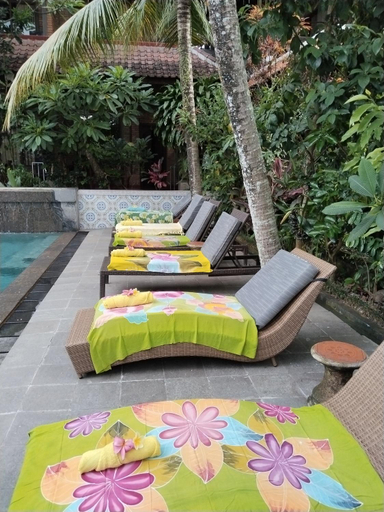 Swimming Pool 10