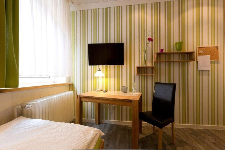 Bedroom 2, Zur Hessischen Schweiz, Kassel