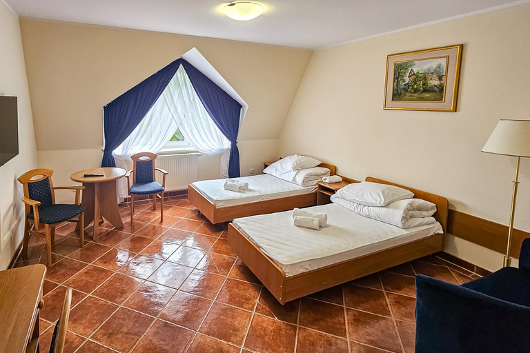 Bedroom 4, Dom Pielgrzyma ARKA, Konin