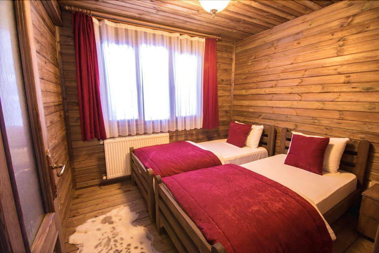 Bedroom 2, Uludag Orman Koskleri, Kestel