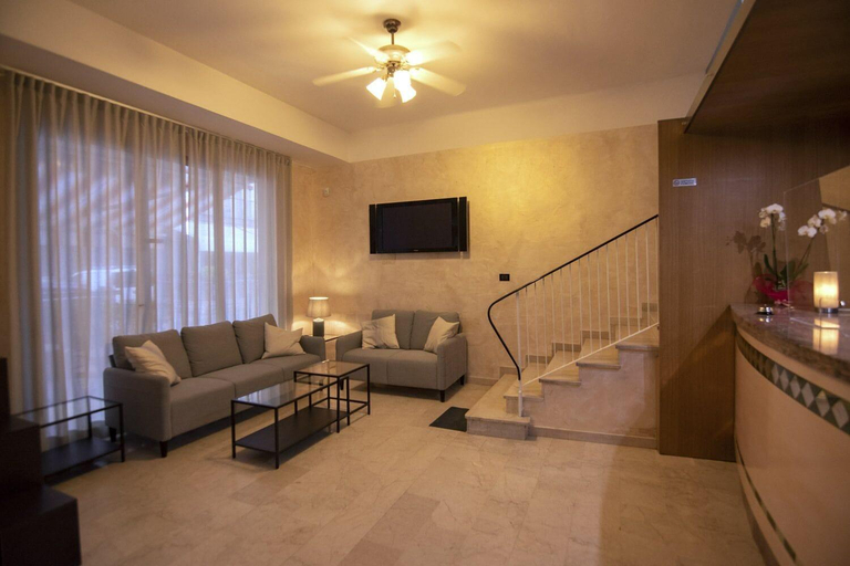 Public Area, Hotel Enna, Rimini