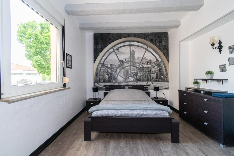 Bedroom 10
