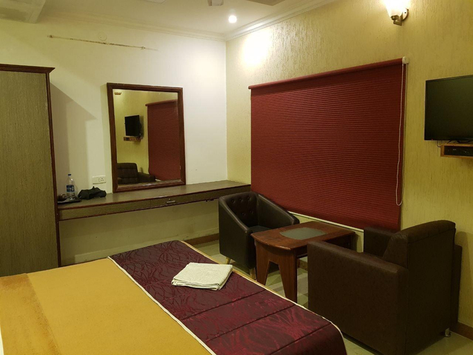 Bedroom 3, Ss Hotels, Tiruppur
