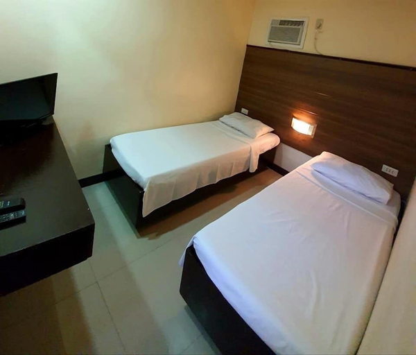 Bedroom, Anton's Inn Hotel, Balanga City