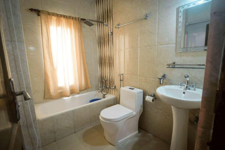 Bathroom, Hotel Shivam Plaza, Bagmati