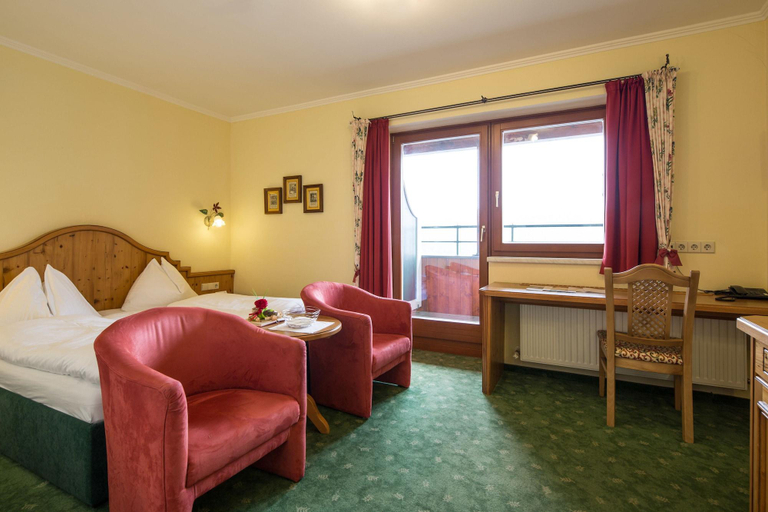 Bedroom 2, Romantik Seehotel JÃ¤gerwirt, Murau