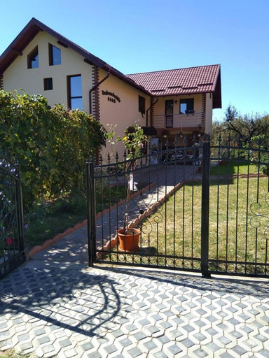 Others 2, Pensiunea Luminita, Valea Iasului