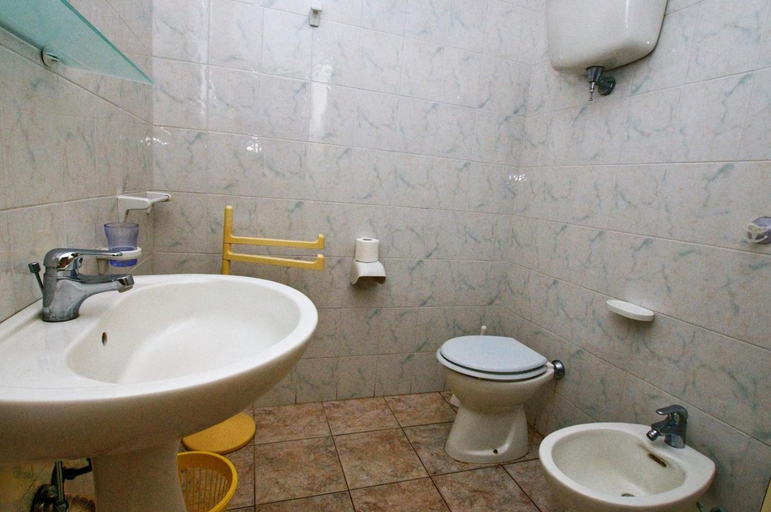Bathroom 3, Case Vacanze Mare Grande, Vibo Valentia