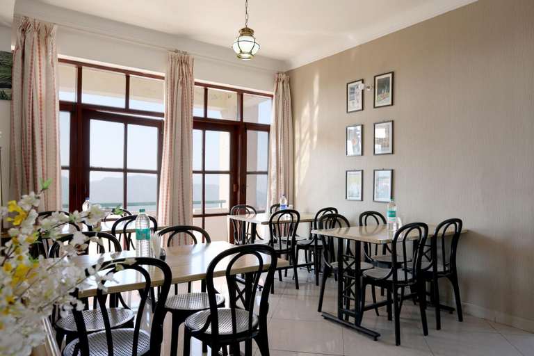 Food & Drinks 5, Hotel Chail Residency, Solan