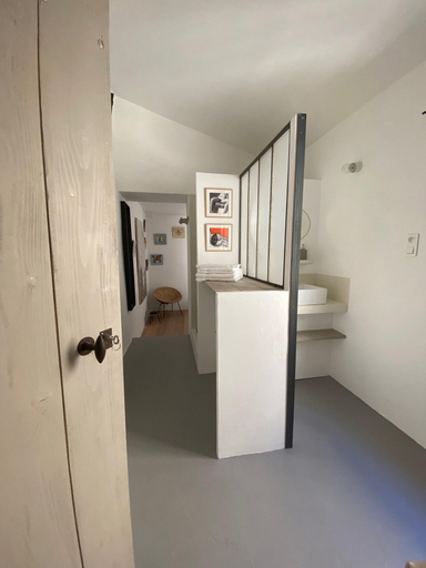 Public Area, Les Toiles Du 15, Gard