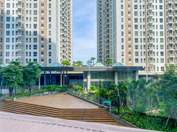 Exterior & Views, Cozy Living 2BR Apartment Tokyo Riverside By Travelio, Tangerang