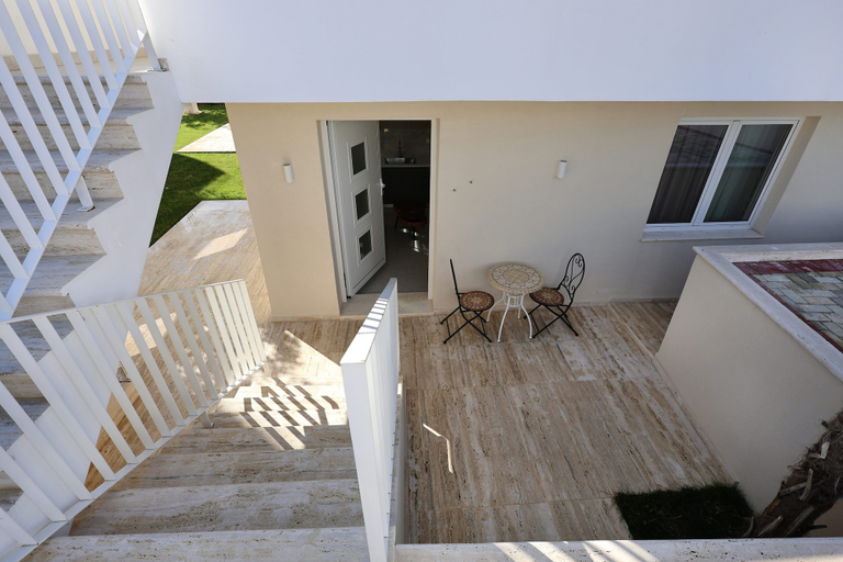 Others 4, Apartments Luxury Mimani 2, Beratit