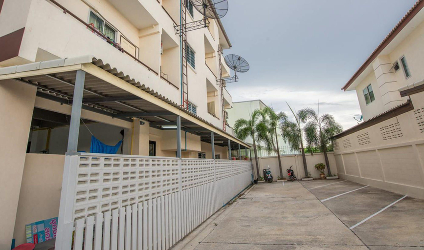 Exterior & Views, Poon Sook Apartment, Si Racha
