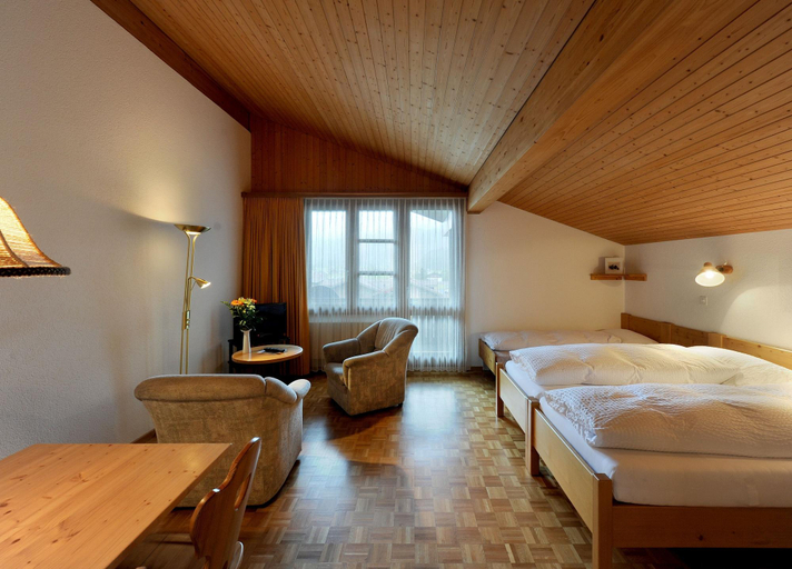 Bedroom 3, Hotel Krone, Obersimmental