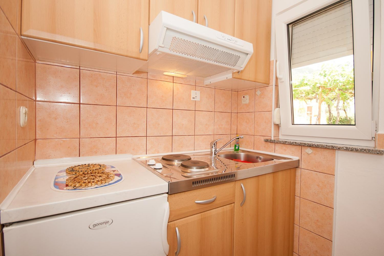Others 2, Apartment Anica, Baška