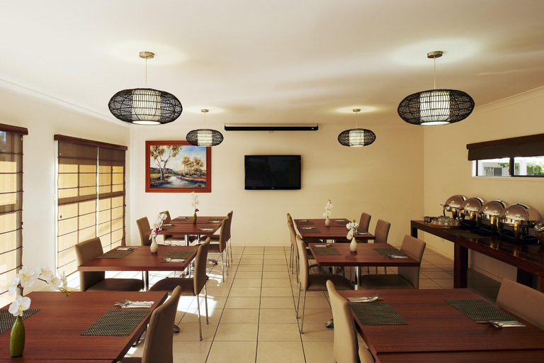 Food & Drinks 5, Chinchilla Downtown Motor Inn, Chinchilla