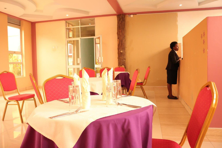 Food & Drinks 5, Agenda 2000 Hotels, Jinja
