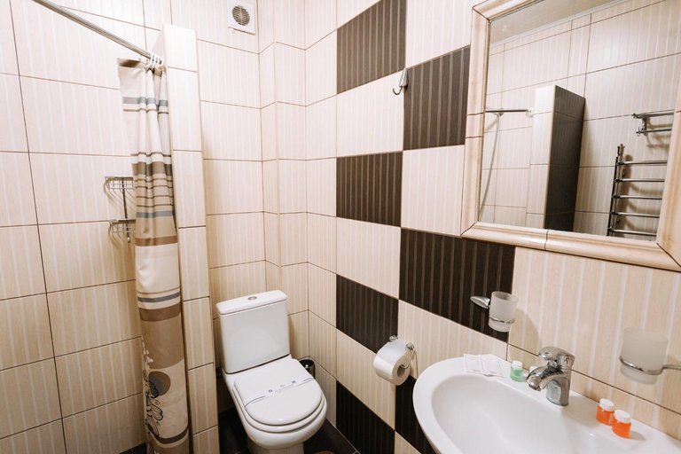 Bathroom 5, Hotel Marilen, Iaremchans'ka