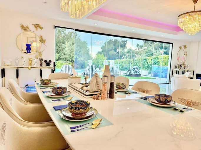 Food & Drinks 4, @ Marbella Lane - Enchanted Garden & Pool Hideaway, Los Angeles