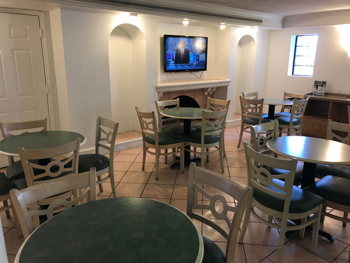 Food & Drinks 5, Sulphur Extended Stay, Calcasieu