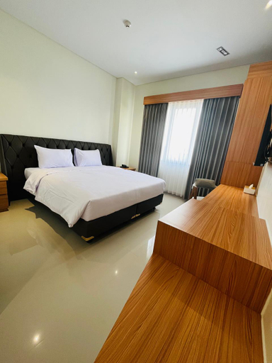 Lakeside TELL Cikarang Room Type - Superior Queen bed No View