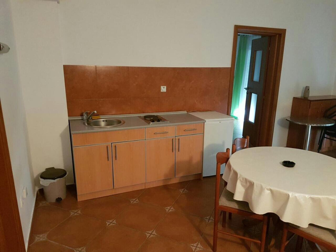 Others 3, Guesthouse MB Knezevic