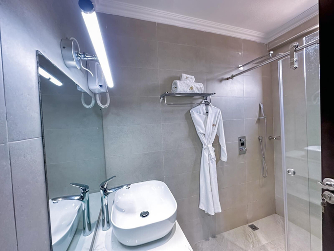 Bathroom 3, Zuri Place Hotel Limited, Kasipul